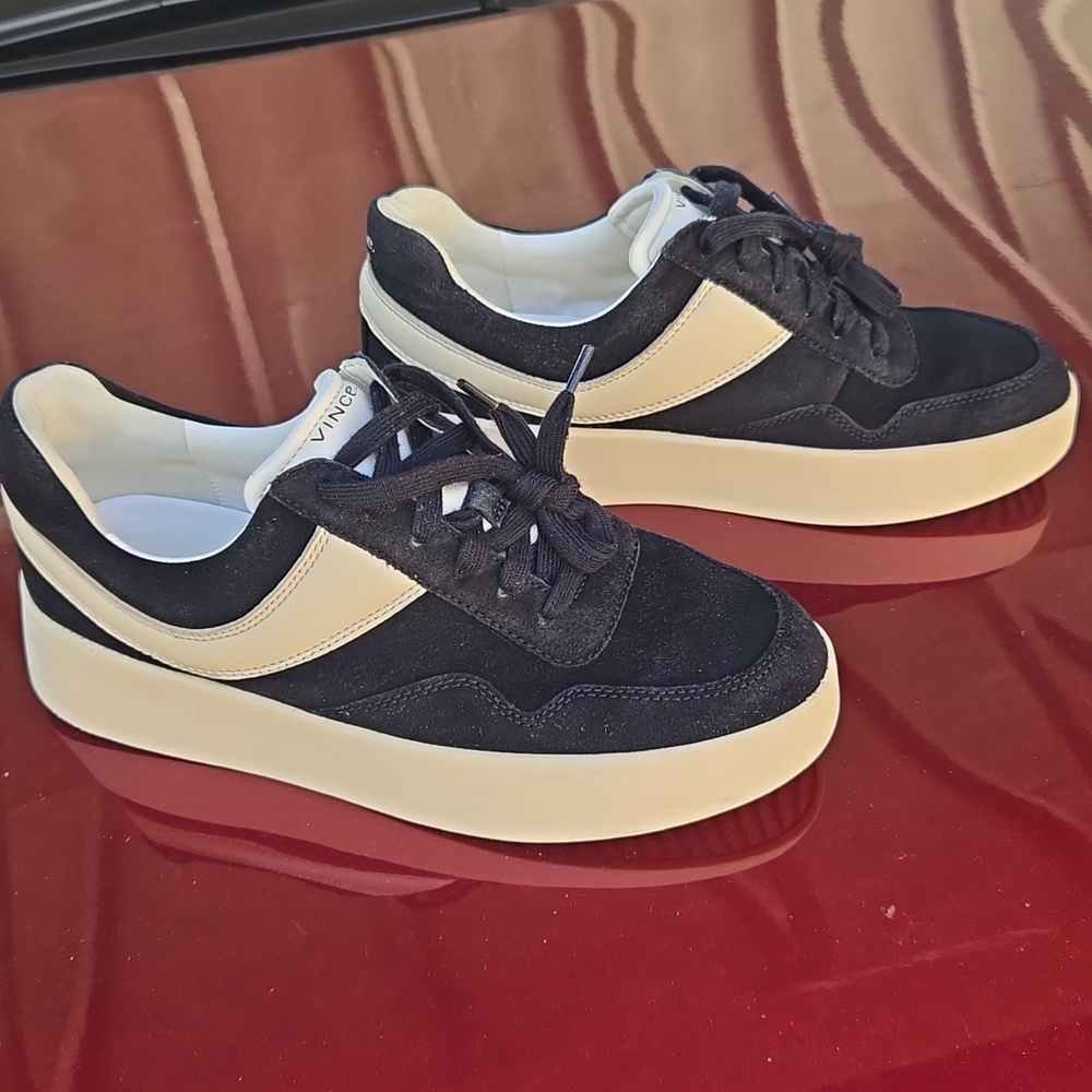 Vince Black Genuine Suede Low Top Sneakers Street Preppy Travel Comfort Shoe 7.5